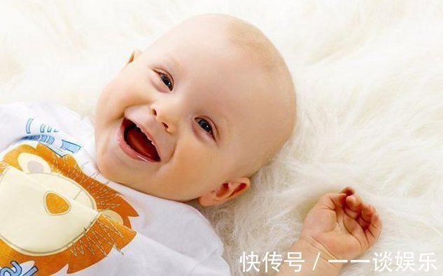 宝宝|宝宝睡醒后是大哭还是自己玩耍？这种表现说明宝宝聪明，智商更高