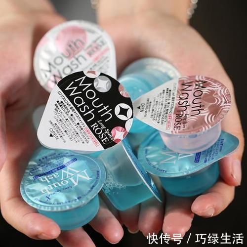用处|建议女人:出门包里尽量装上这3样小东西,别看不贵,用处却很大