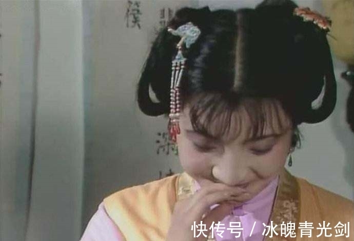 薛宝钗@薛宝钗与丫鬟莺儿的两次合作,堪称薛家最大的耻辱!