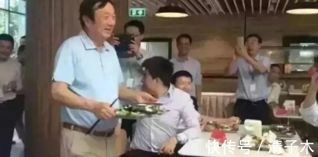 客户|任正非进公司忘记带工牌,门卫不让进,同行的人:这是任总!