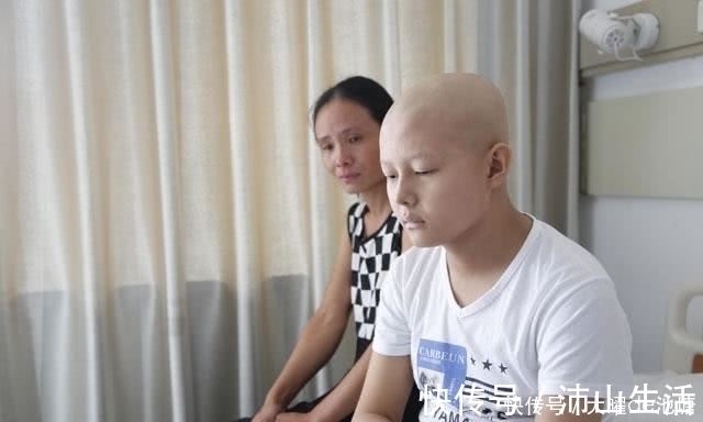 治疗|男孩患恶性肿瘤,被父母送往大医院治疗,前不久病情突然恶化!