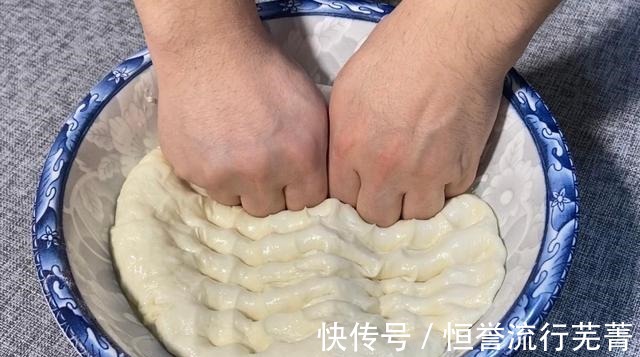 一斤面粉7两水,教你一个炸油条配方,学会都可以开店,别错过!