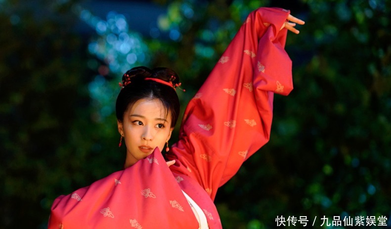 《玉骨遥》即将来袭!肖战首次搭档任敏,却不及女二有话题!