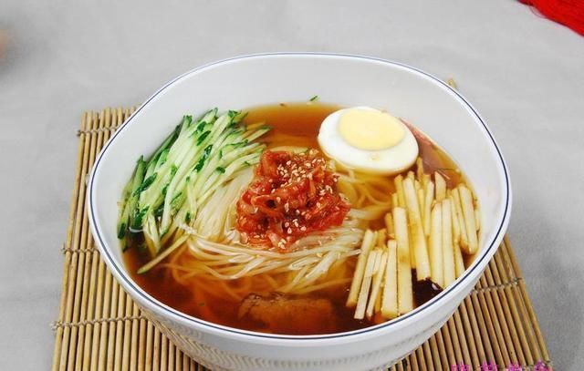 荞麦面|油泼刀削面、酸辣拌面、鸡丝荞麦面、肉酱面、冷汤面的美味做法