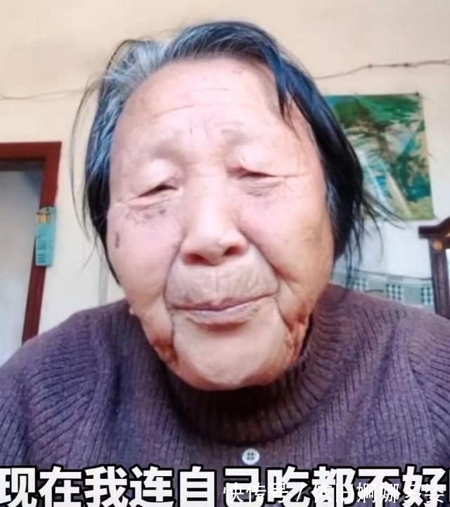 |“儿孙满堂”成笑话，湖南株洲八旬奶奶独居，拍视频说我很孤独