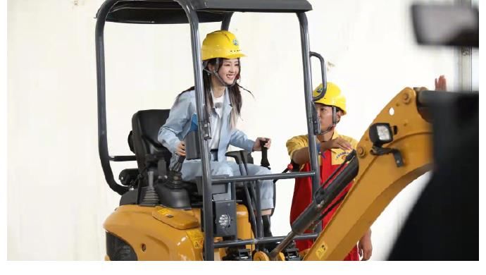 跑男團|跑男團學開挖掘機，又助農賣菜，《奔跑吧》越來越接地氣了！