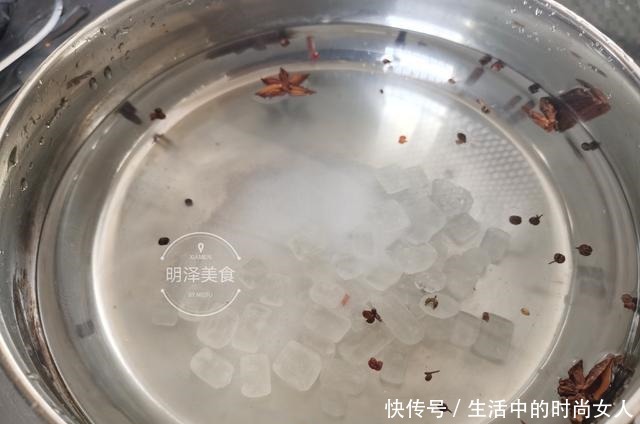 旱黄瓜|腌酸辣黄瓜时,用这种醋代替白醋,腌出的黄瓜有果香味,口感特棒