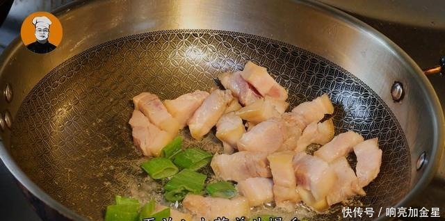 饭店|砂锅白菜豆腐煲,大厨教你饭店的做法,出锅连汤都不剩!