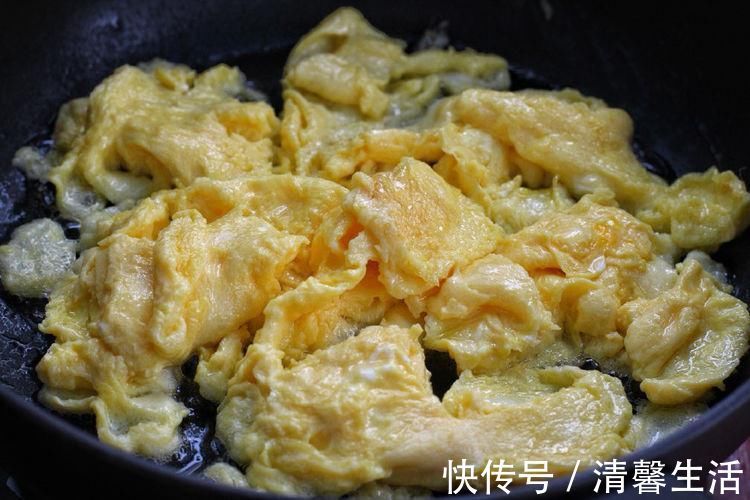 火腿炒鸡蛋|鸡蛋和它一起炒, 颜色好看又美味,主要是做法很简单,值得一试