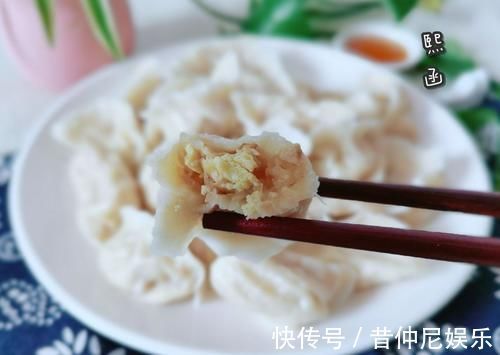 多汁|萝卜馅饺子，是焯水还是直接包，只要这步做对了，鲜嫩多汁又好吃
