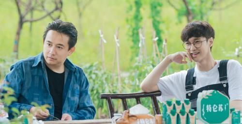 向往5|《向往5》艺兴和黄磊聊天时为何主动提起杨紫？背后原因非常逗趣