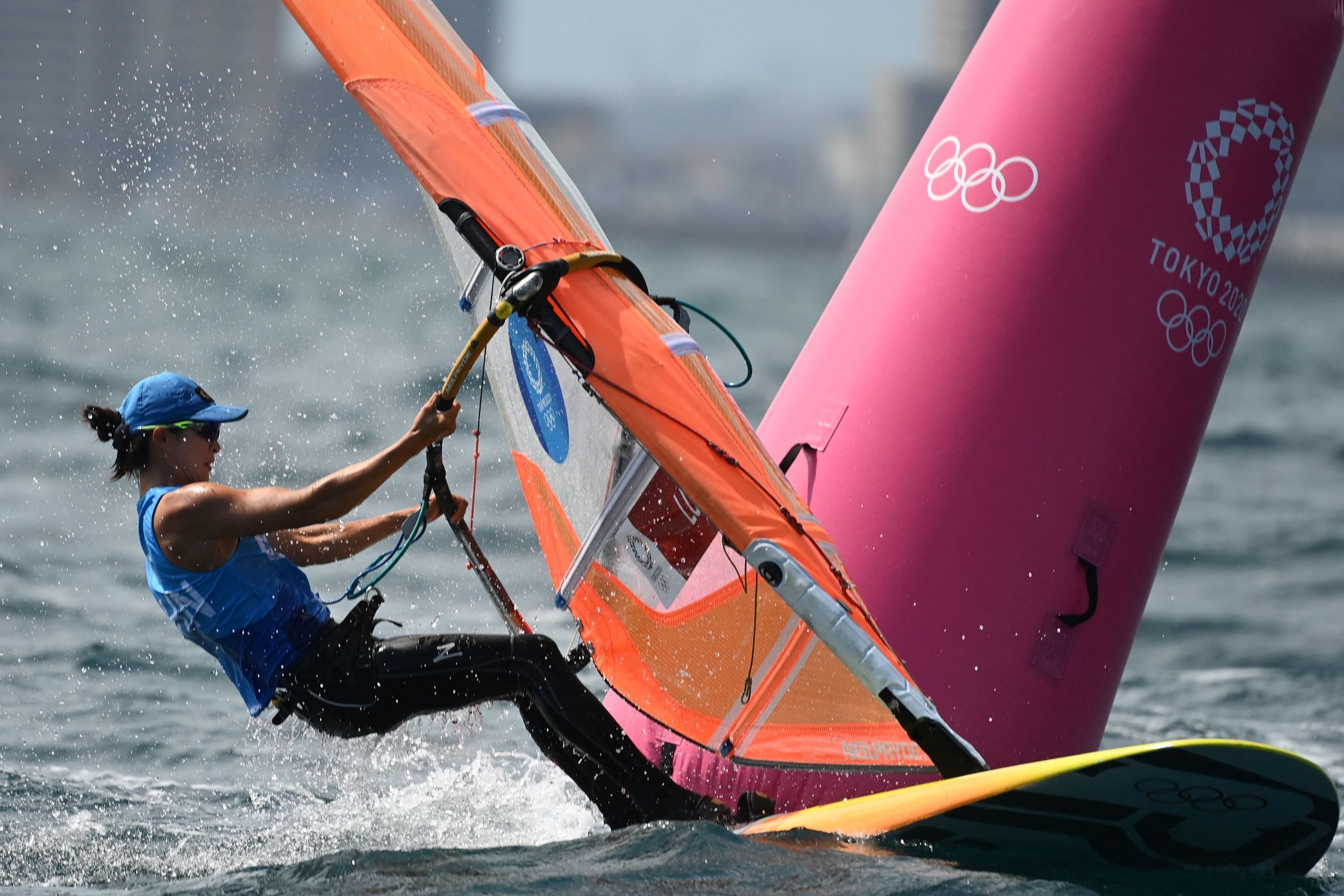 第二十金 中国姑娘卢云秀 扬帆斩浪 笑立涛头 全网搜