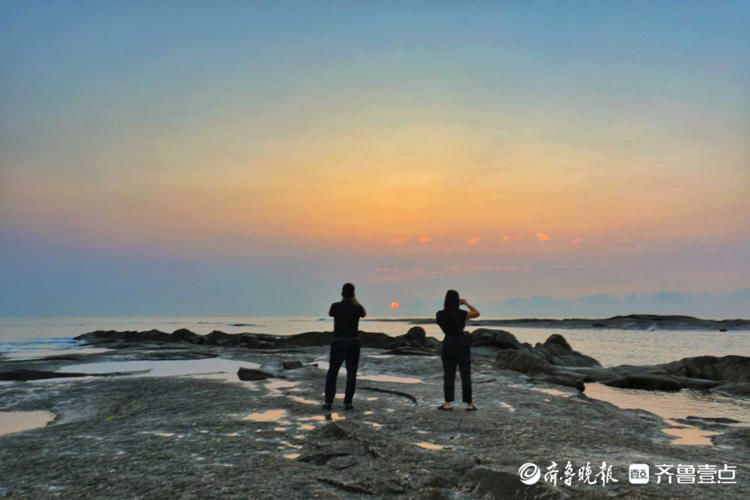 邂逅最美日出！日照灯塔公园晨曦初露，景色壮美快来打卡|情报站| 日出