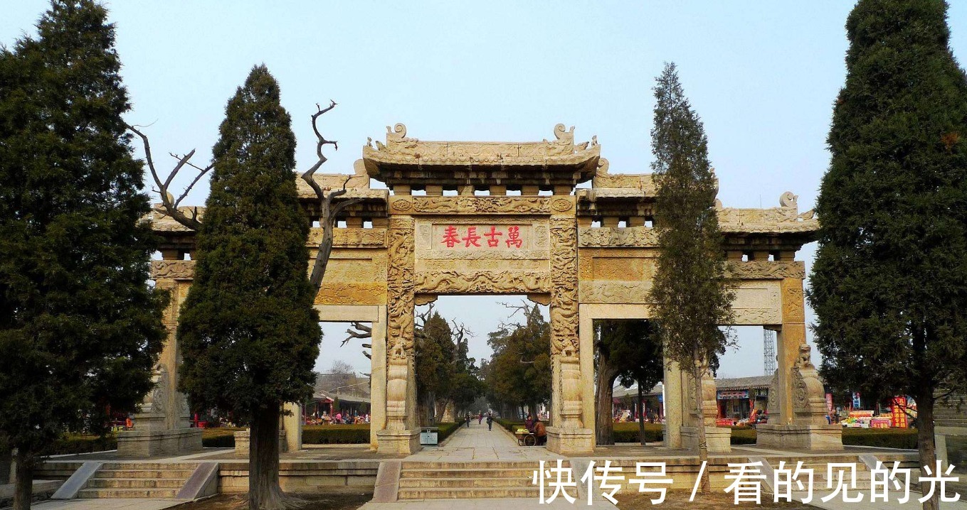 石碑&中国第一家族,家族墓葬群堪比皇陵,千年来一奇怪现象无人能解释!