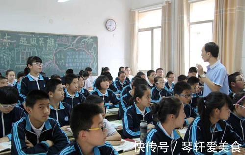 聊天|小学生“摩斯密码”聊天走红,家长看后一头雾水,老师:真是天才