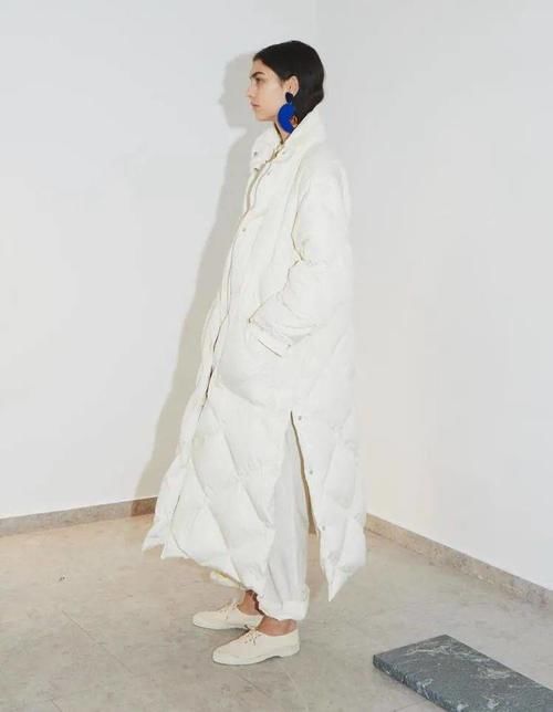 做一个穿羽绒服好看的人