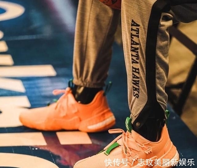 尼克斯|脚踩新鞋硬刚尼克斯万人球迷!吹杨一代像他一样年少轻狂