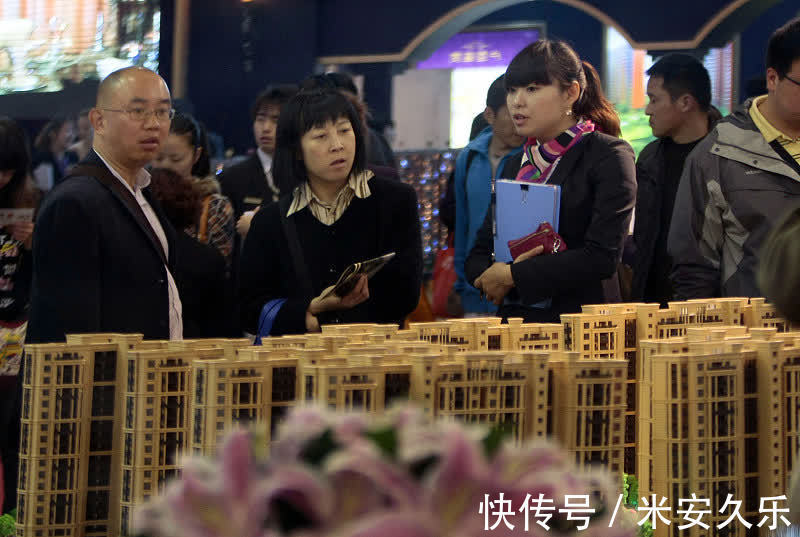 箴言|资深置业顾问建议：买房牢记7字“箴言”，买中、买边、不买三