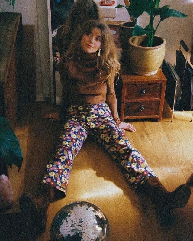 博主|德国博主复古明亮胶片色彩日常穿搭 原来学生党也可以酷酷得很可爱