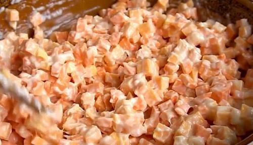 教你做一道好吃有营养的红薯小饼,做法简单,孩子一顿能吃4个