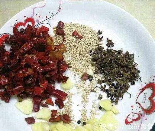 干煸豆角:家庭版的做法,又快又好吃,几分钟搞定的美食~