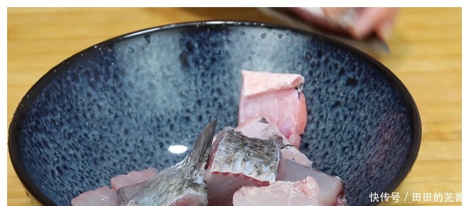 草鱼|我家草鱼从不红烧,教你新吃法,我家一周做3次,每次不够吃!
