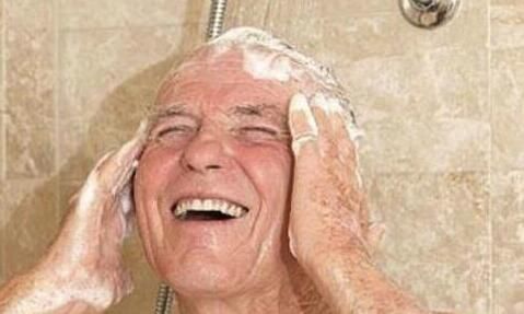 坏习惯|除了用力搓澡外,这些洗澡时的坏习惯也会损害身体