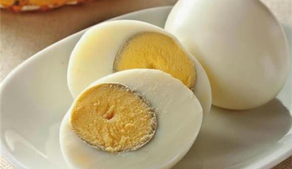 常吃|血脂高竟是常吃蛋黄引起的？医生：3素食少吃，血管会很干净