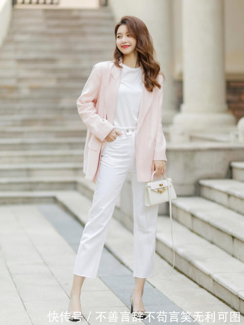 尖头 今年流行的“九分裤+低跟鞋”这样穿,显高还有气质,适合小个子