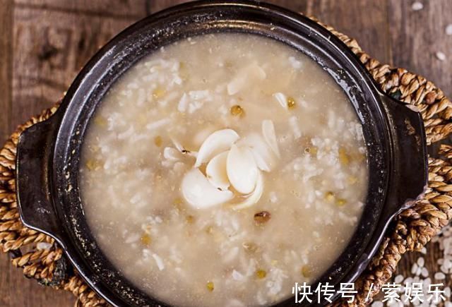 尿酸|此4物是痛风患者的救星,常吃尿酸不再扰,降酸效果杠杠的