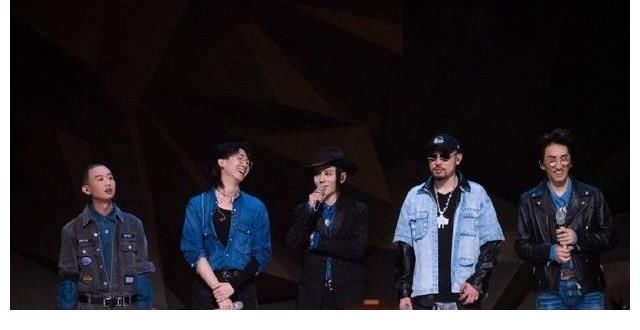 《哥哥》成團(tuán)名單曝光？海泉尹正淘汰，李響意難平，熱狗最具爭(zhēng)議