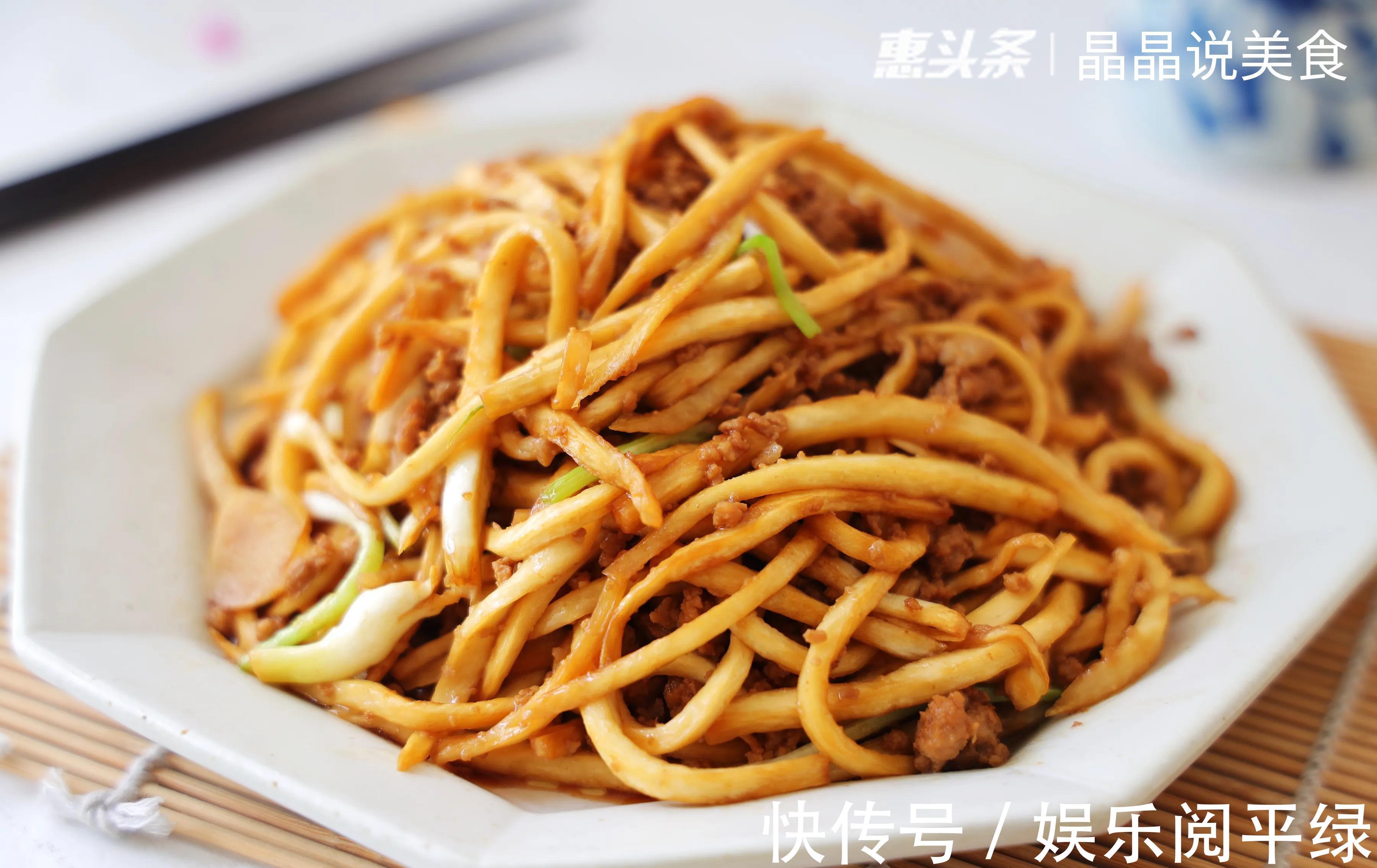 茭白|天气热没胃口，不知道吃什么，这样的家常小炒开胃下饭