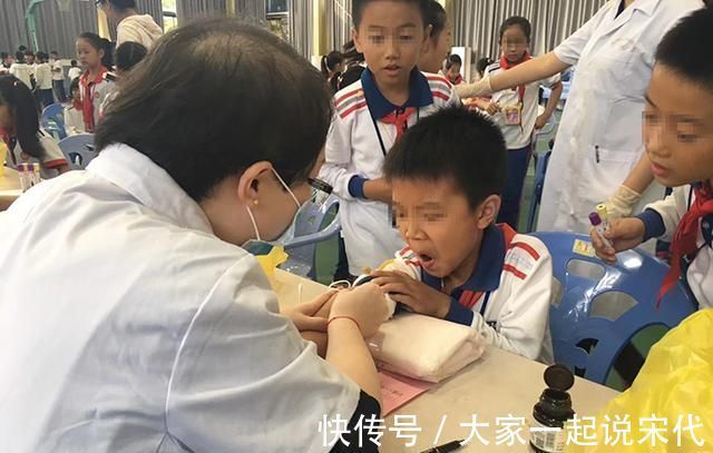 飞行员|有这几个特征,孩子以后可能会长不高,父母要及时补救