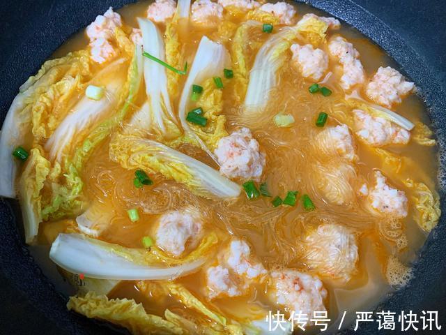 好吃|秋天，少吃猪肉多吃这道菜，煮一煮就上桌，鲜香嫩滑，好吃不长胖