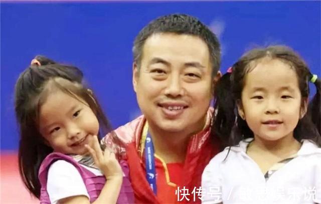 高尔夫球|刘国梁女儿打高尔夫7岁夺冠,8岁获两位数奖牌,几乎没有对手