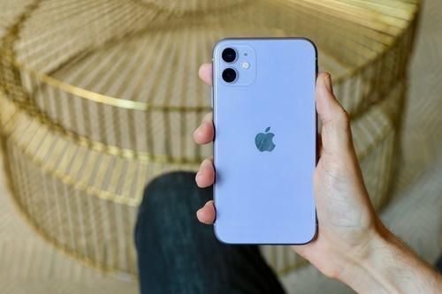 苹果|库克亮大招，iPhone11一夜沦为“清仓价”，网友：终于等到了！