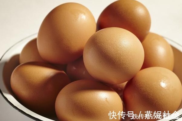 鸡蛋壳|鸡蛋又降价了,买的鸡蛋新不新鲜呢牢记4点,挑到新鲜鸡蛋!