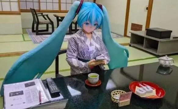 近藤|初音未来二婚了？近藤显彦之后又一男子强制结婚，粉丝：都醒醒