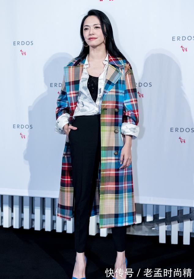 大衣|彩虹撞色大衣抢镜,十分显白不说,这气质也太过硬了