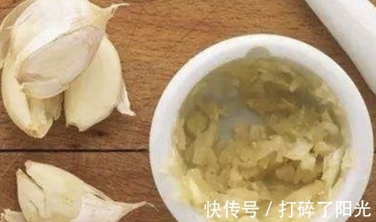 喷洒|快立春了,家里花草养得多就多备点它们,防范病虫害