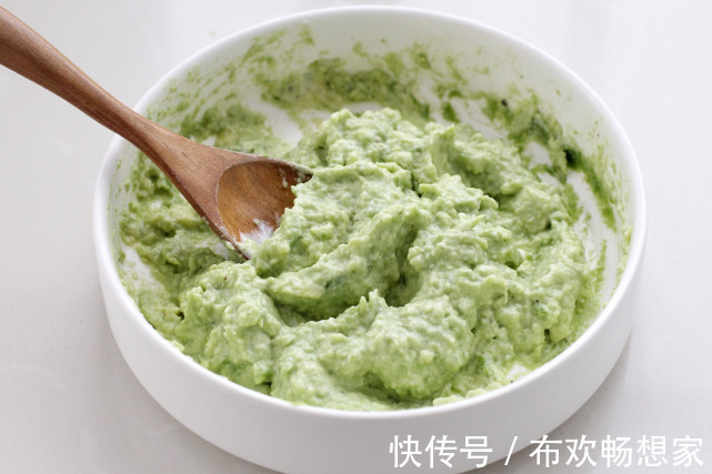 牛油果|减脂期营养早餐，水果和鸡蛋的完美结合，简单快手十分钟就能上桌