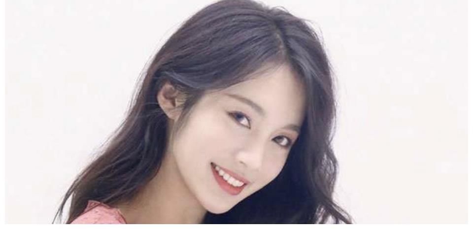 辛德瑞拉|原来符雅凝18年的时候就要出道了