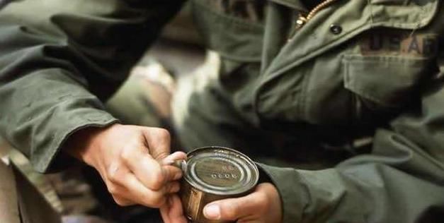 该国|二战哪国伙食最好？英军飞行员被该国俘虏后，吃战俘饭时竟把自己吃哭了