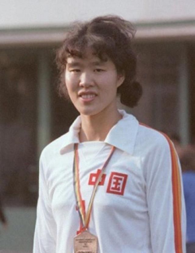 白帆|郎平終于遇到對(duì)的人!二婚教授丈夫,甘做煙火氣的“小男人”