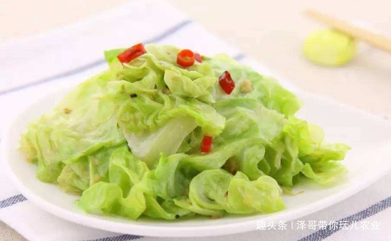 皱纹|女性不想老太快，常吃此菜，雀斑没了，皱纹少了，越吃越年轻！