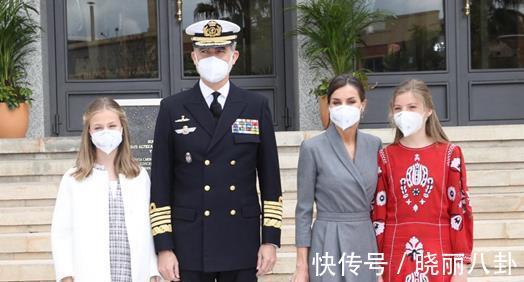 穿搭|49岁莱蒂齐亚真老了,罕见穿缎面裙肌肉松散,头发花白凌乱老太快