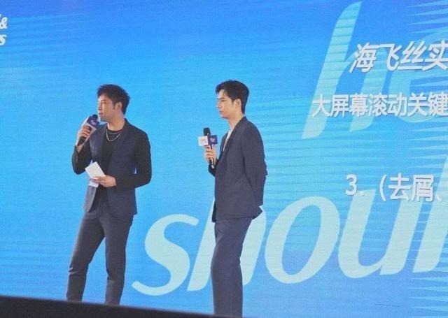 最佳营业搭档,郭涛晒王一博合影,从“王甜甜”一路见证酷盖成长