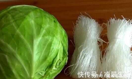 腰肢|42岁的小姨常用“它”当晚餐，腰肢纤细，皮肤水嫩特显年轻