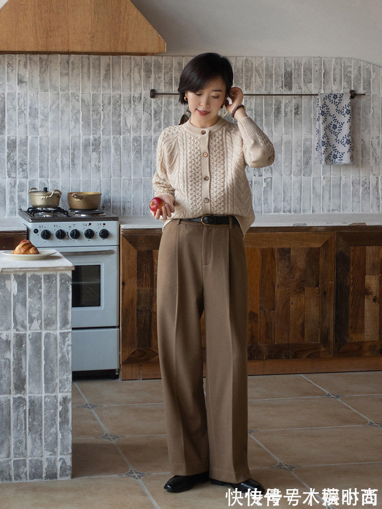 高领 冬天还是穿“毛衣”最百搭,选这4款搭配阔腿裤、半身裙,真高级