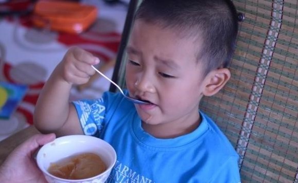 汤泡饭|儿科医生:三种早餐最伤脾胃,尤其是第一种。父母不再给孩子吃